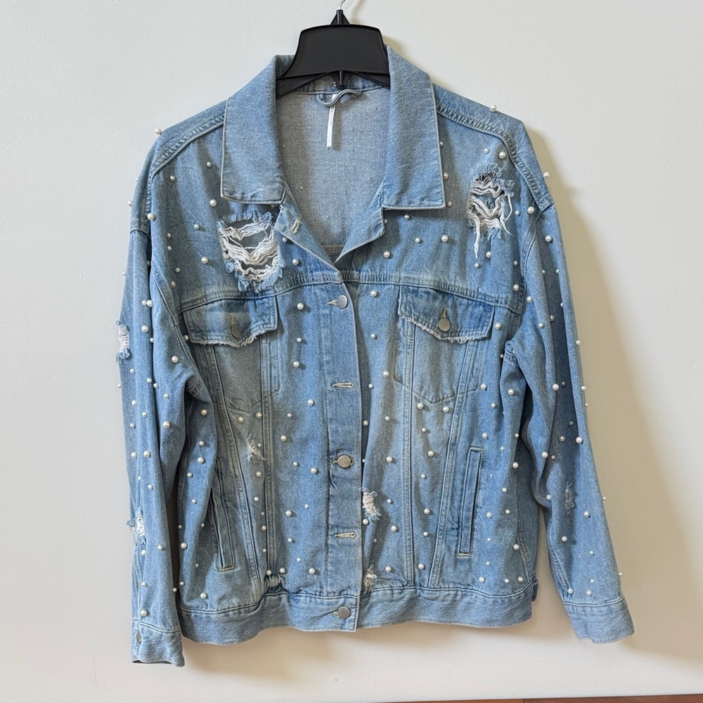 Free people Sunday funday pearl light Blue Denim Jacket with Pearls distressed - Picture 3 of 9